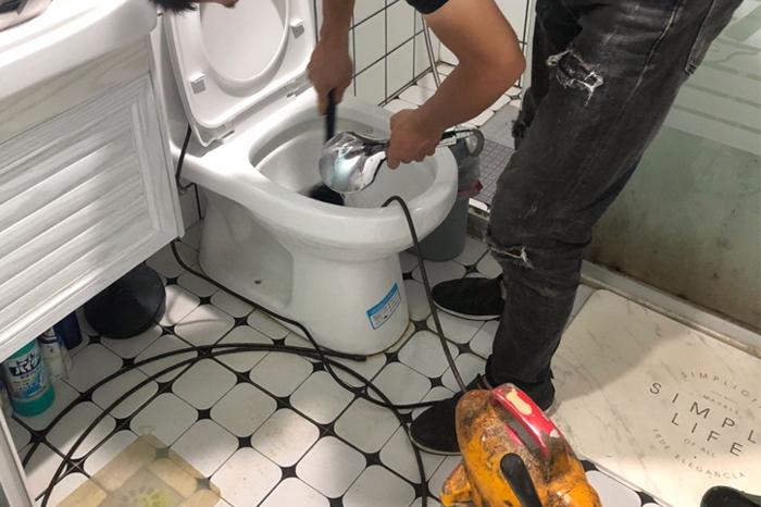 甘德疏通下水道